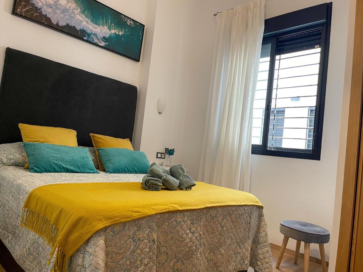 Quiet Apartment In The Heart Of Malaga Pool & Free Parking Bagian luar foto
