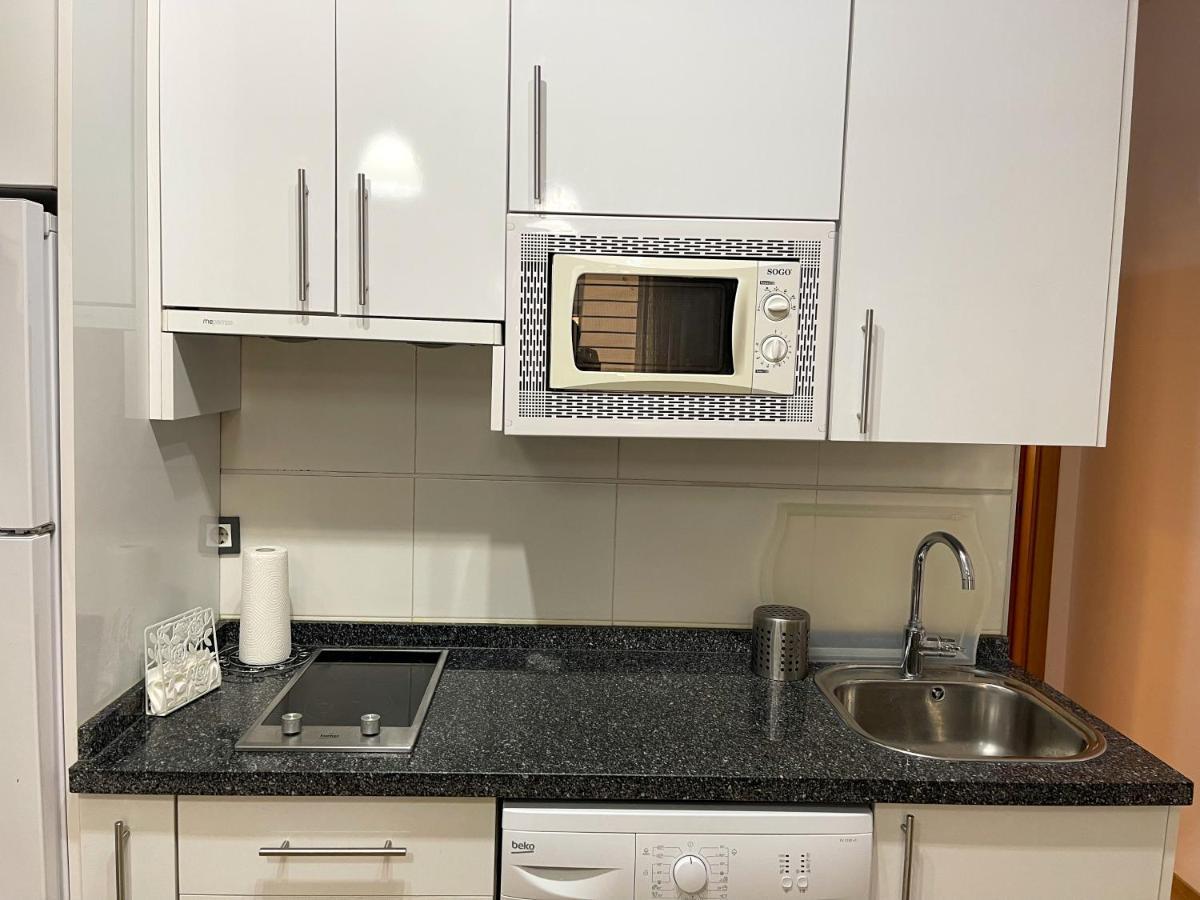 Quiet Apartment In The Heart Of Malaga Pool & Free Parking Bagian luar foto